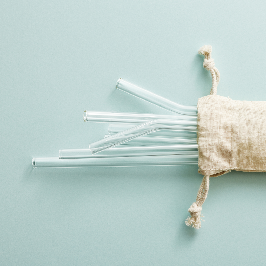Paille courbée en verre en vrac